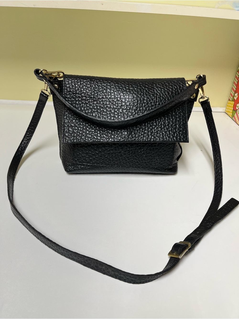 Valentina Fiore NWOT Black Pebbled Leather Crossbody Handbag Purse